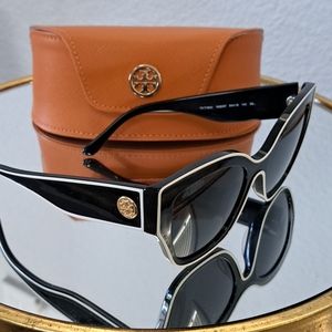 Tory burch sunglasses womens 54 mm.
